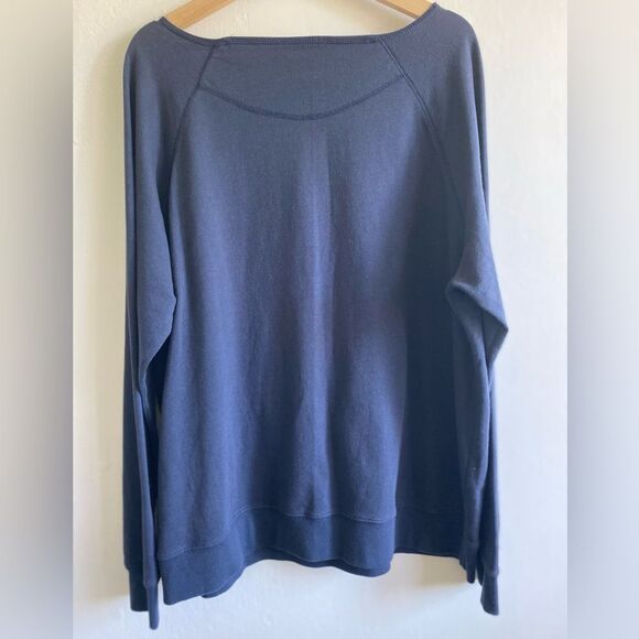 Disneyparks Mickey Mouse Navy Striped Sweater Size XXL
Collectible Pop Art - Picture 5 of 6